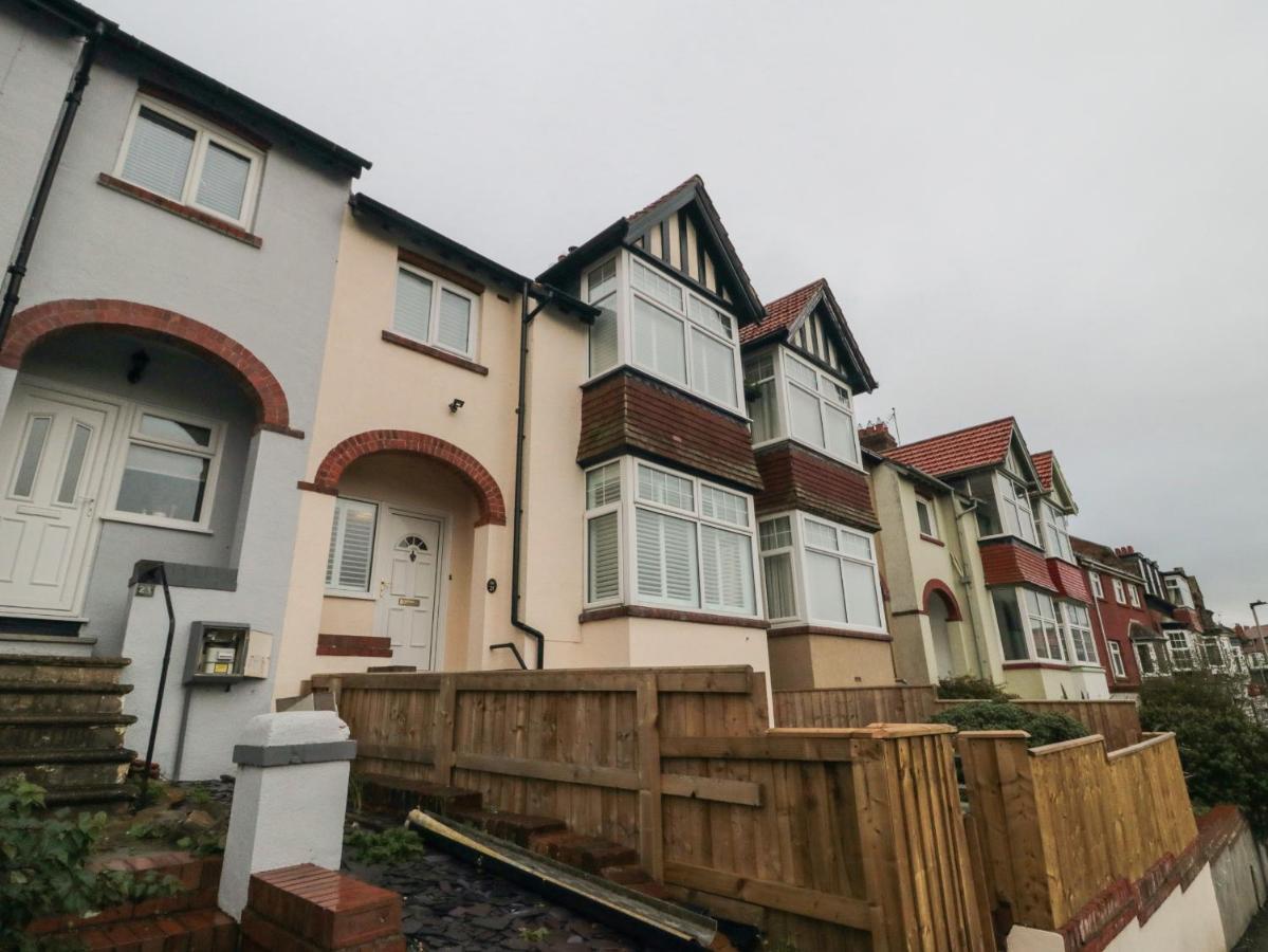 Holiday home 25 Victoria Park Avenue *